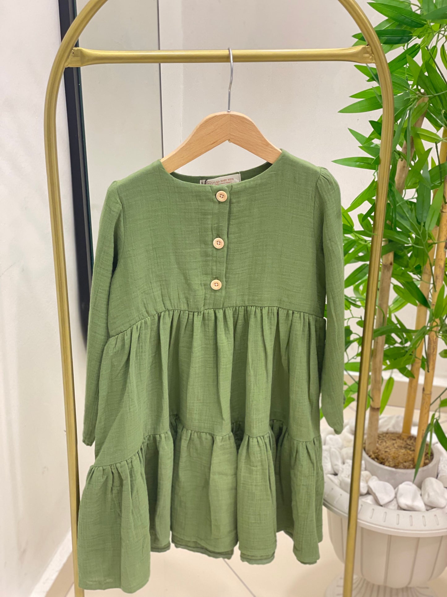 Kız çoçuk yeşil 1.Kalite %100 organik müslin tam boy kat kat tesettür elbise